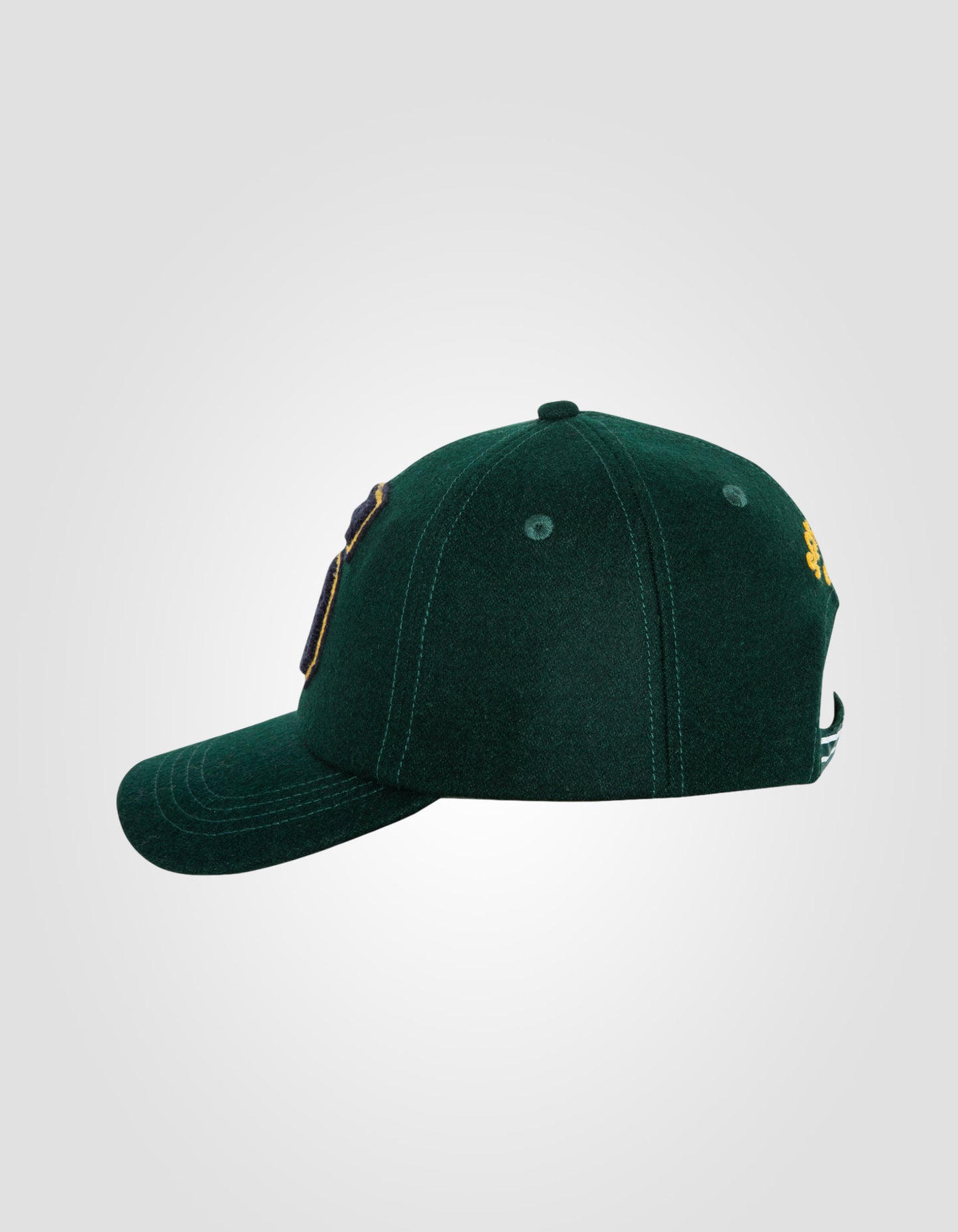 Casquette varsity badgée