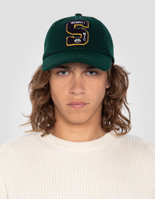 Casquette varsity badgée