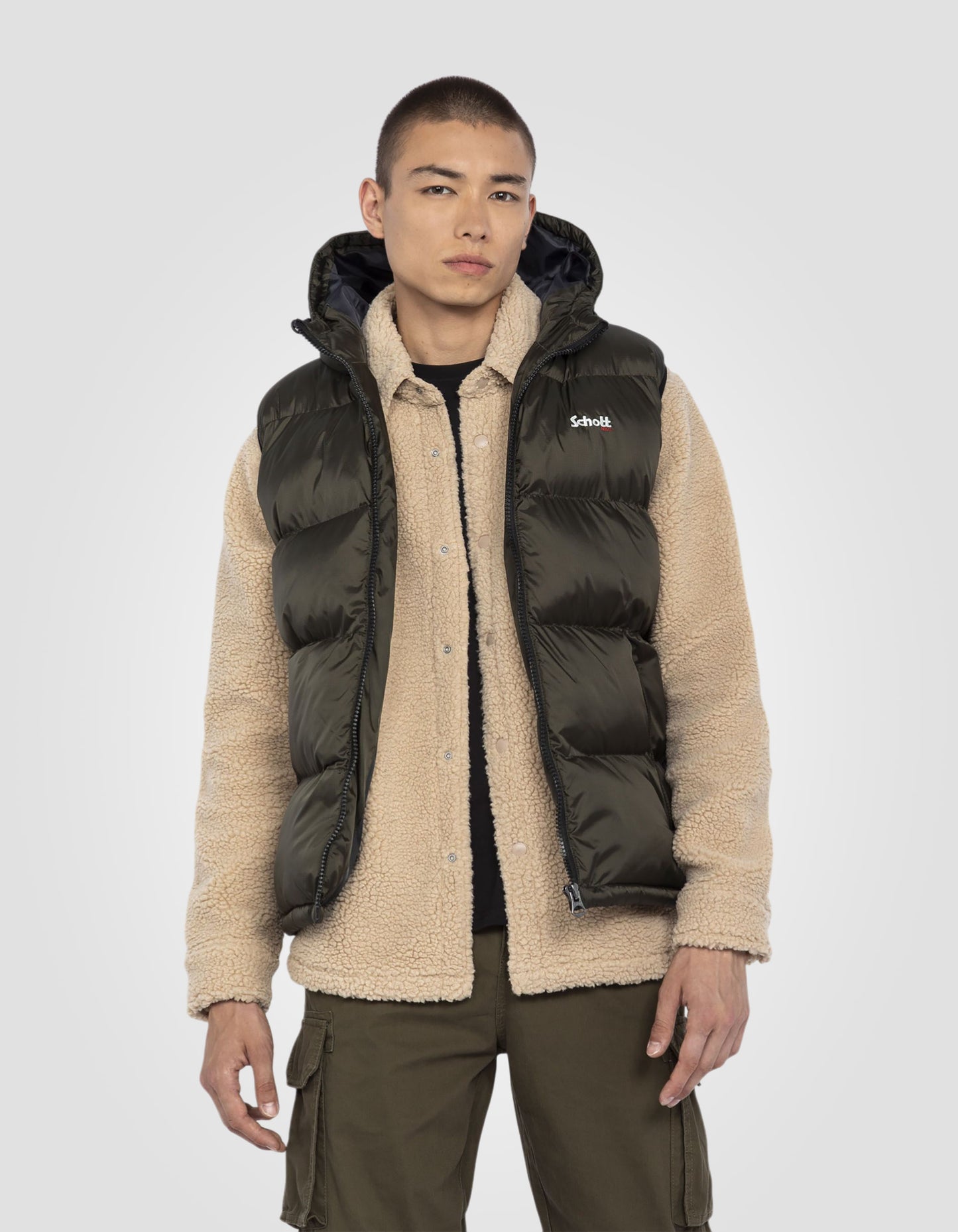 Sleeveless puffer jacket