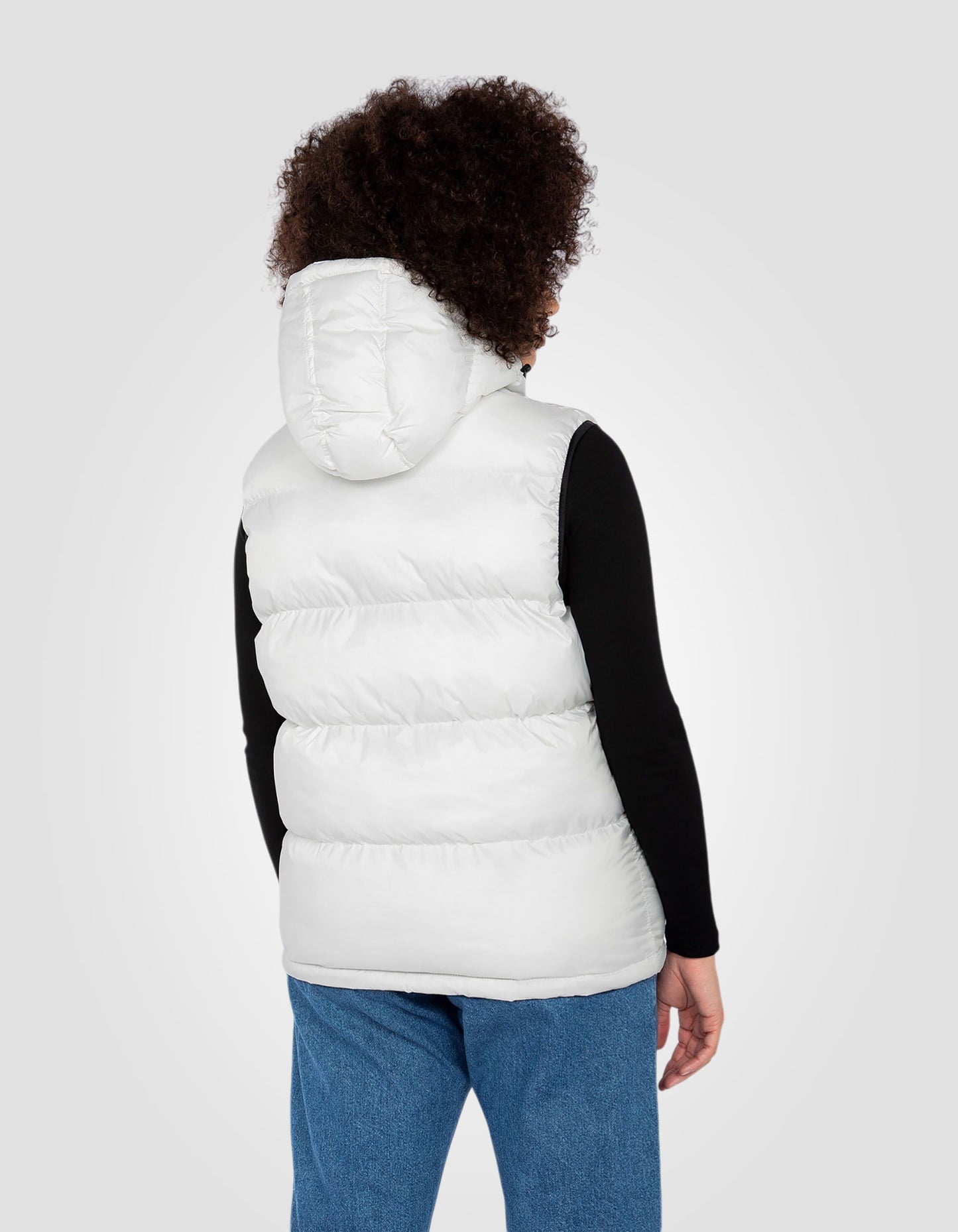 Sleeveless puffer jacket