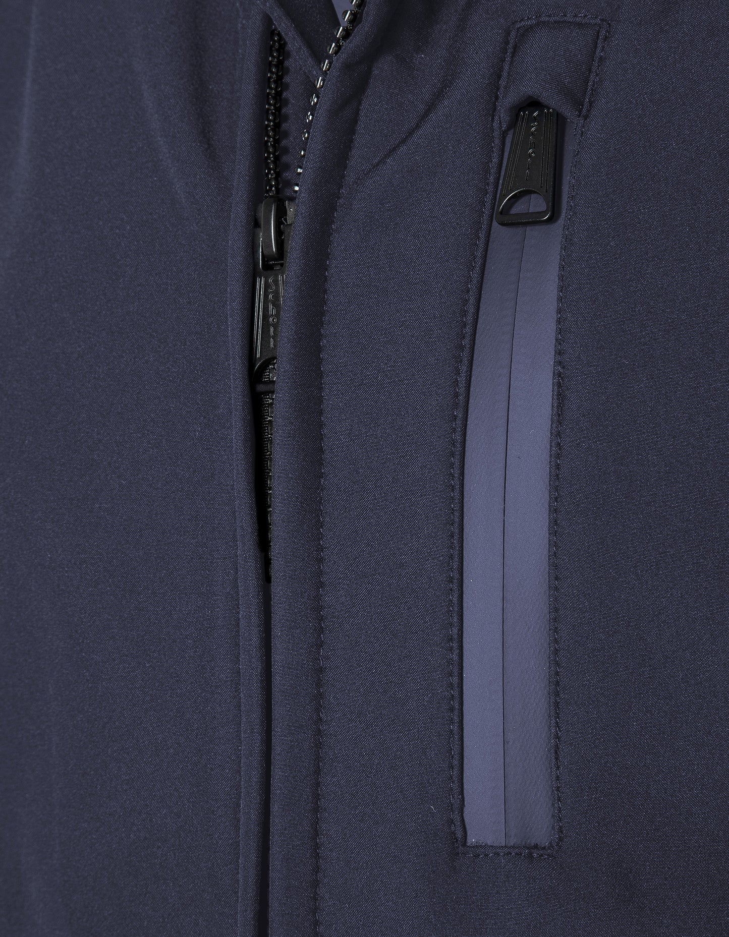 Hooded softshell jacket