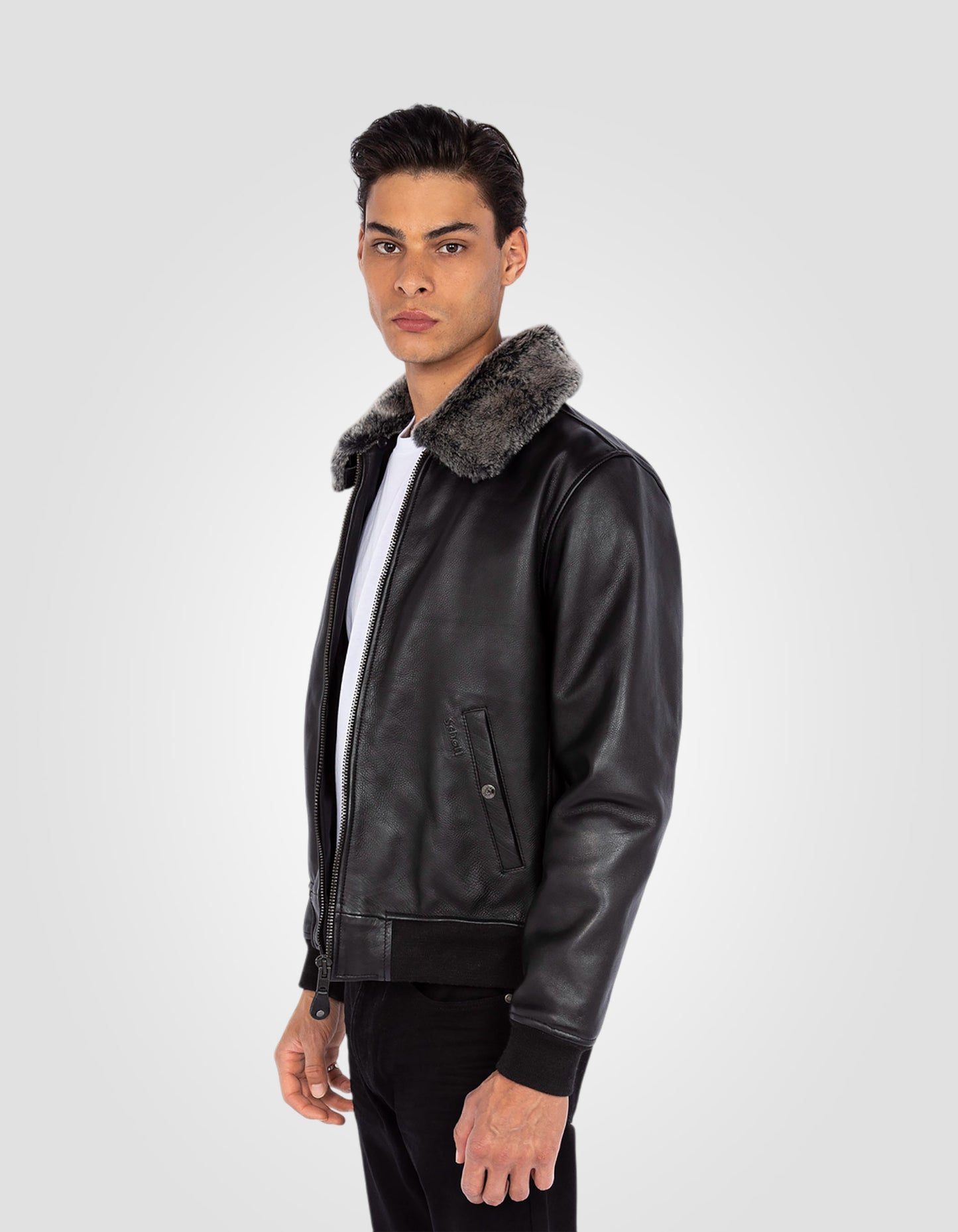 Blouson pilote, cuir de vachette