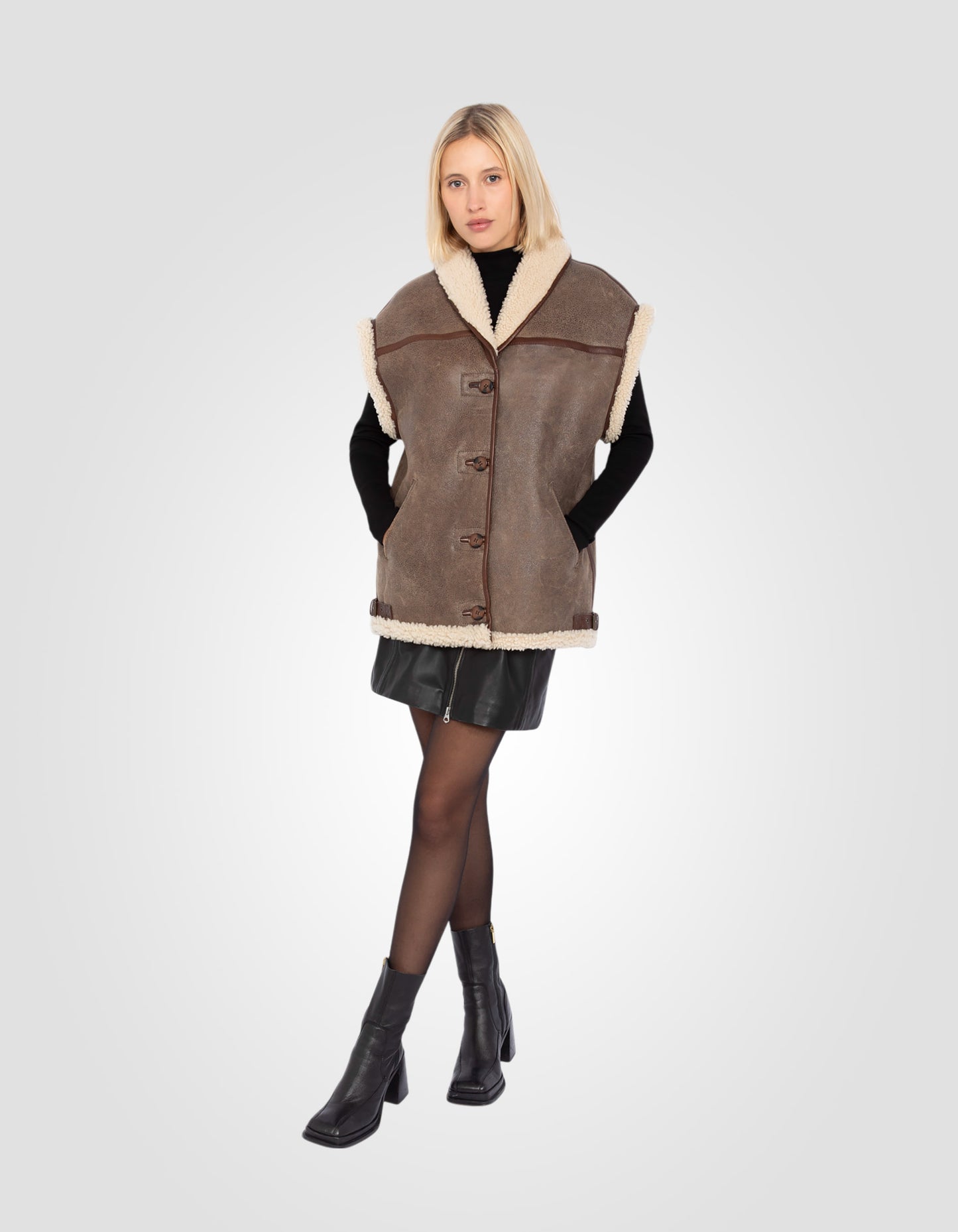 Sleeveless sheepskin jacket