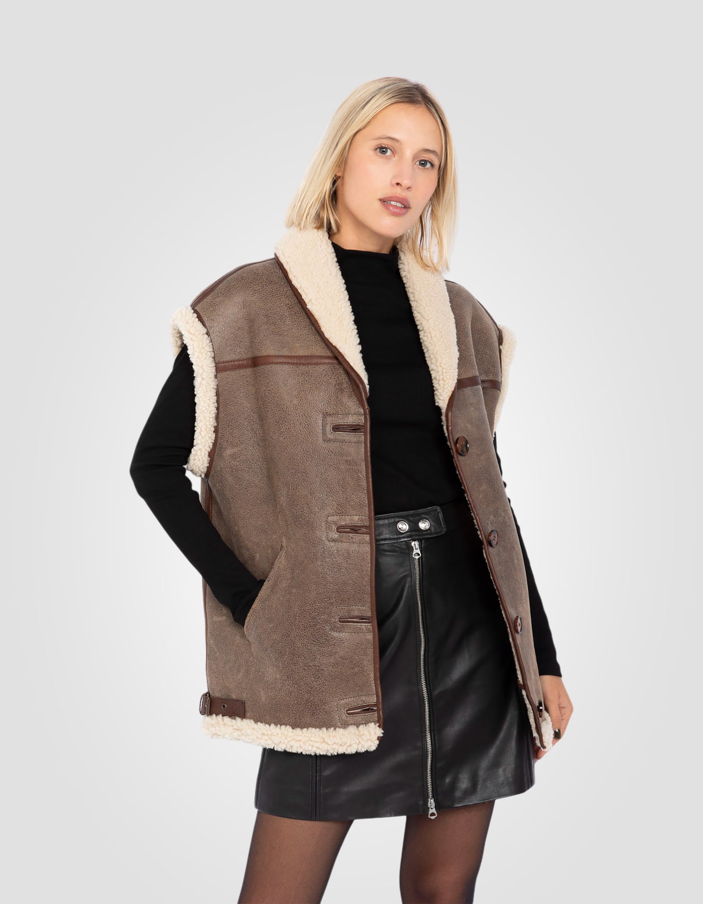 Sleeveless sheepskin jacket