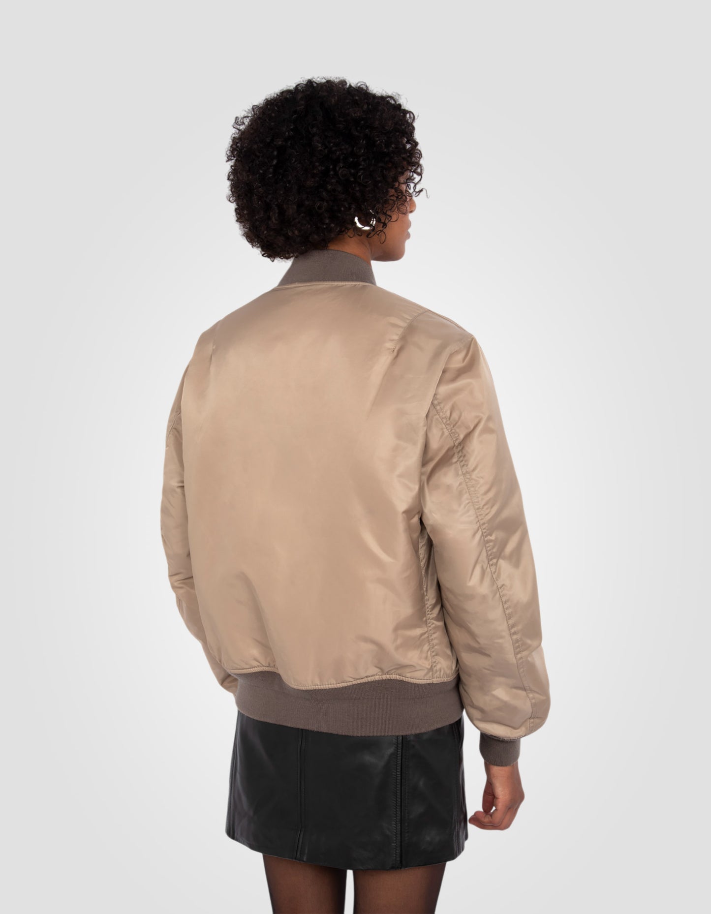 Bomber MA-1 lavé en nylon recyclé, coupe confort