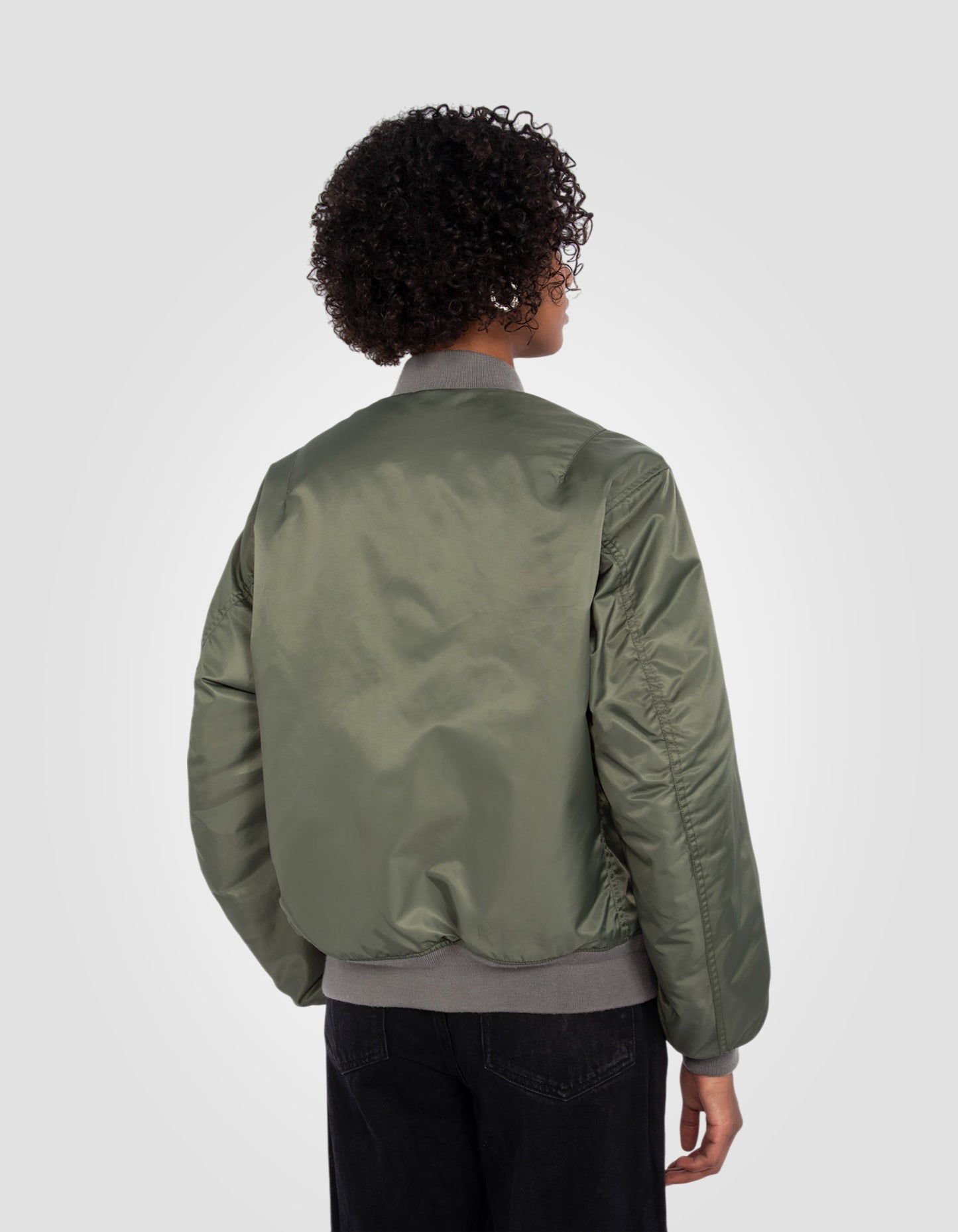 Bomber MA-1 lavé en nylon recyclé, coupe confort