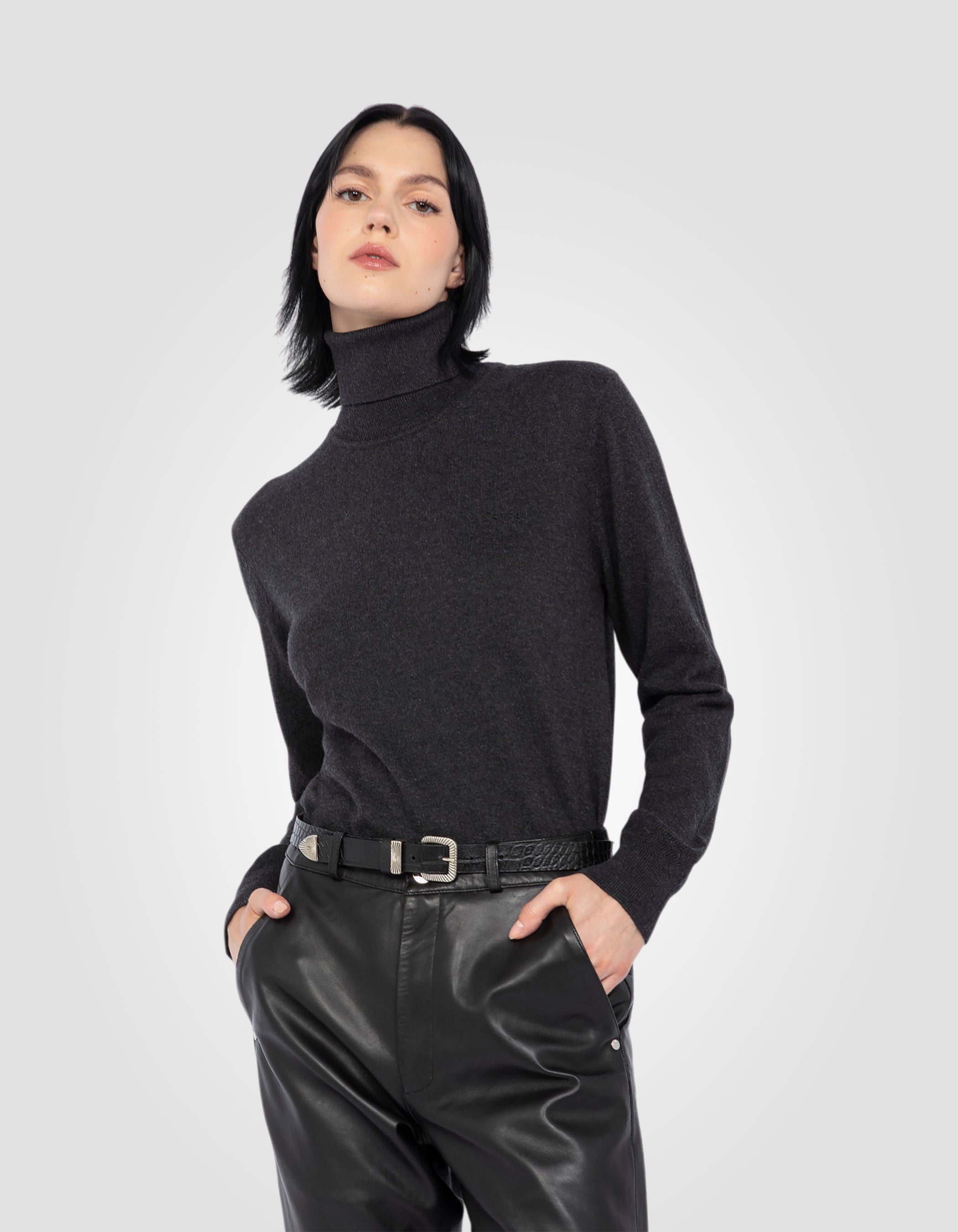 Fine knit Turtleneck sweater-5