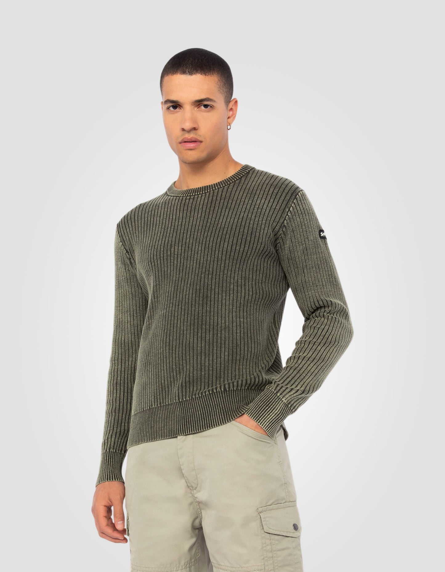 Ribbed crewneck sweater