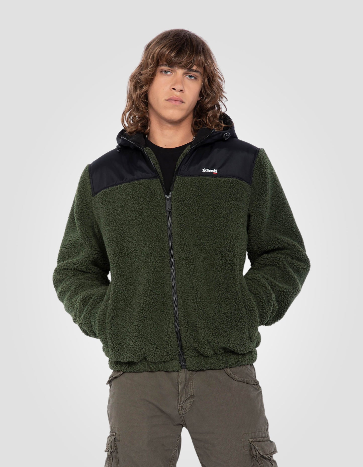 Sweatshirt zippé à capuche en sherpa