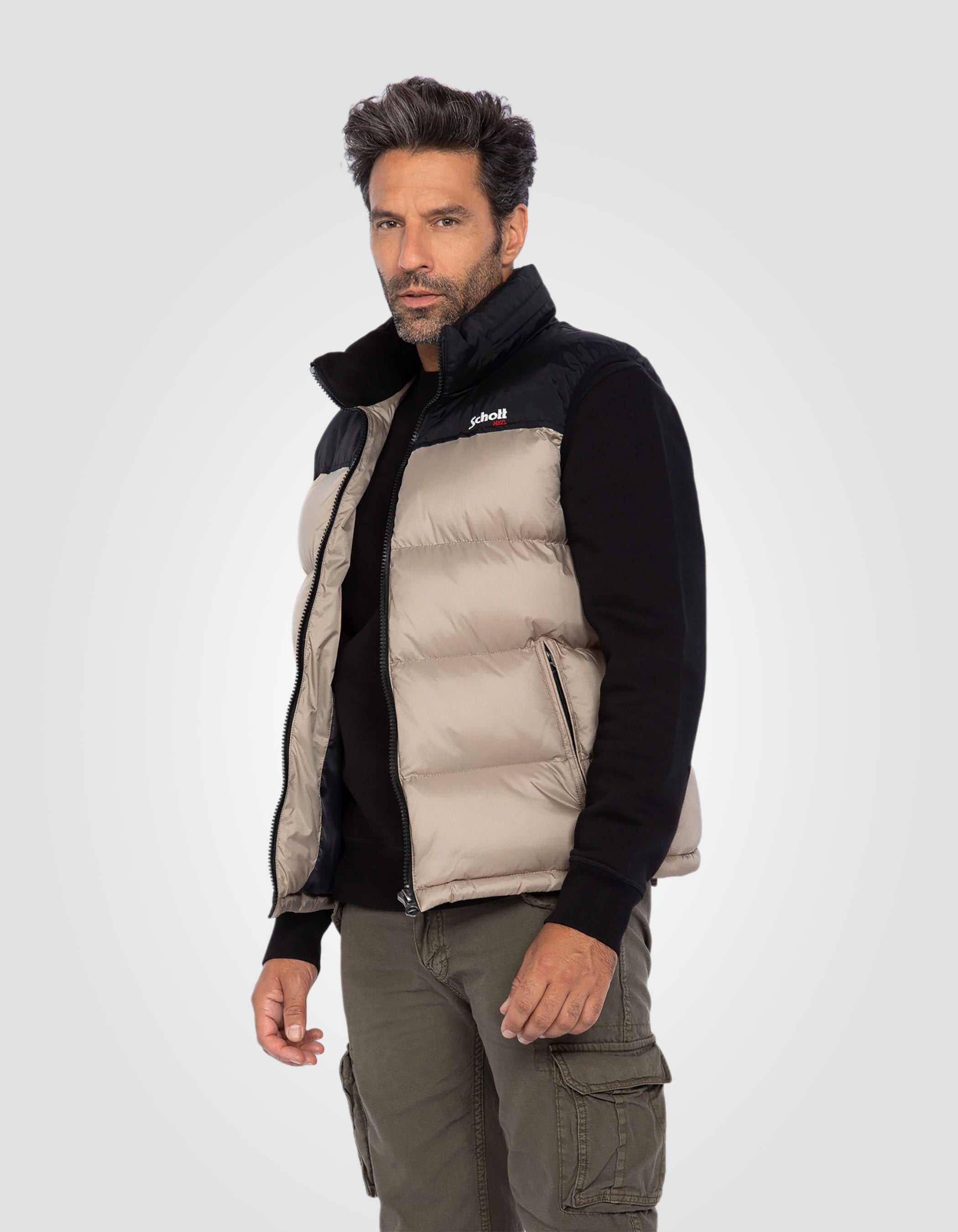 Sleeveless puffer jacket-3