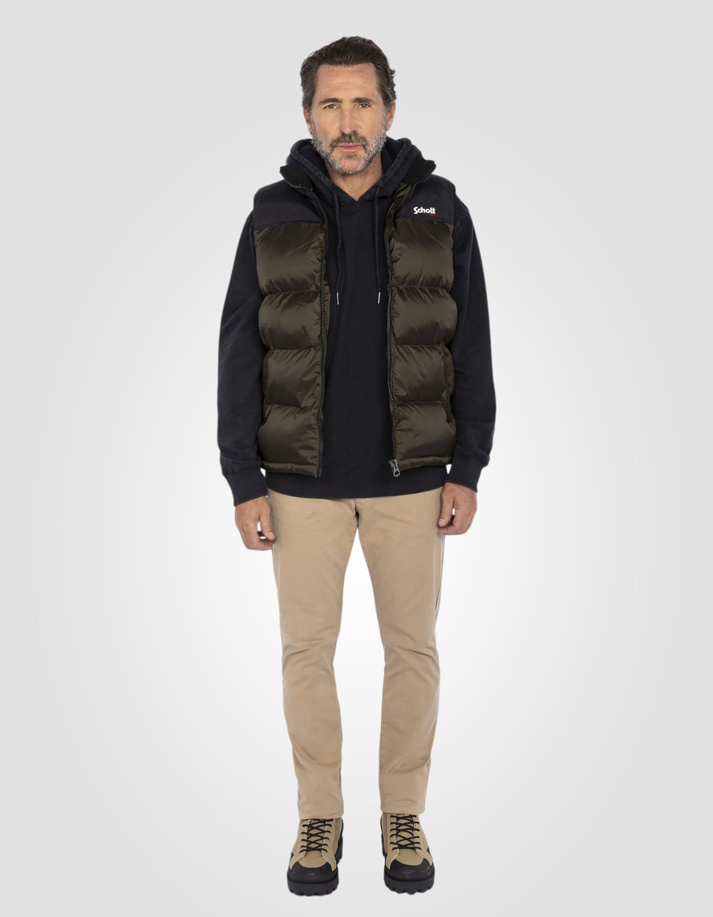 Sleeveless puffer jacket