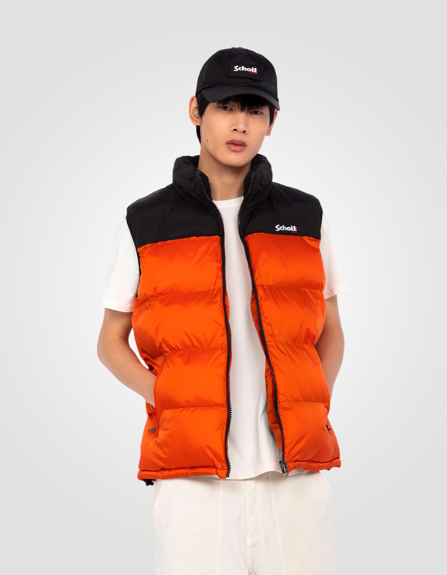 Sleeveless puffer jacket