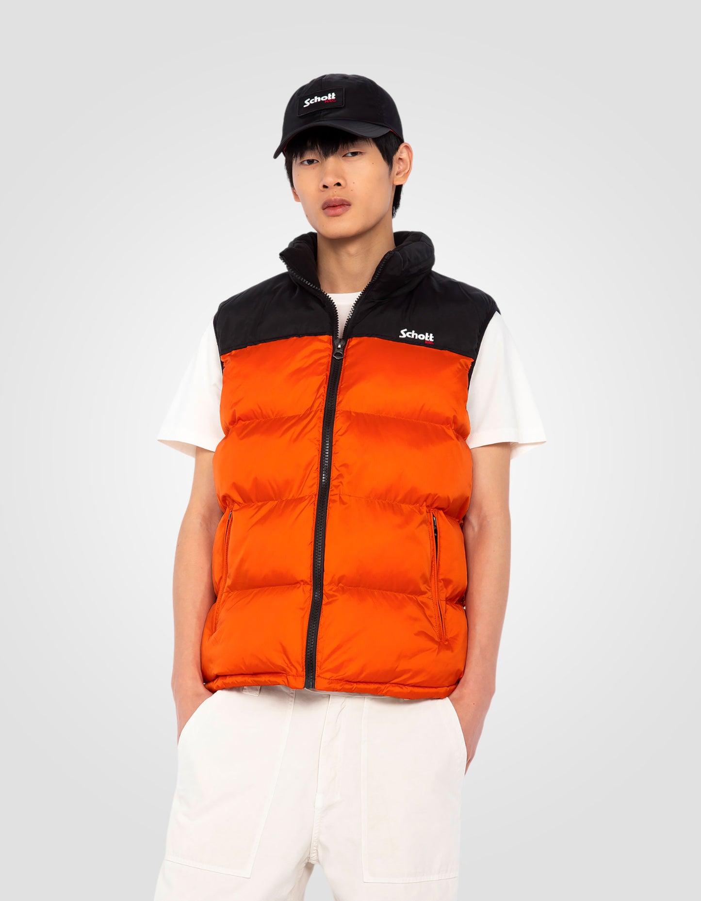 Sleeveless puffer jacket